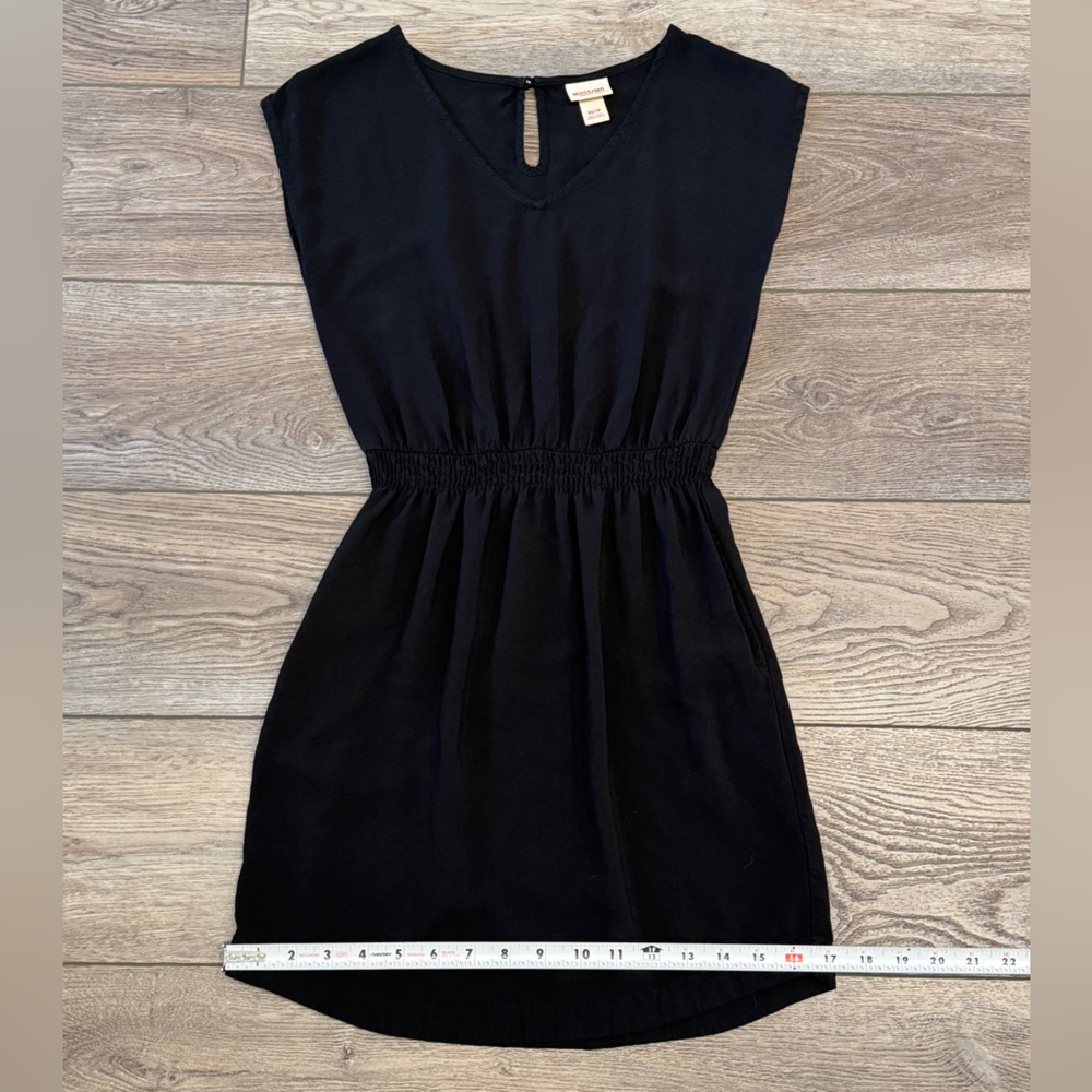 Mossimo Black V-Neck Smocked-Waist Mini Dress w/Pockets - Picture 12 of 13